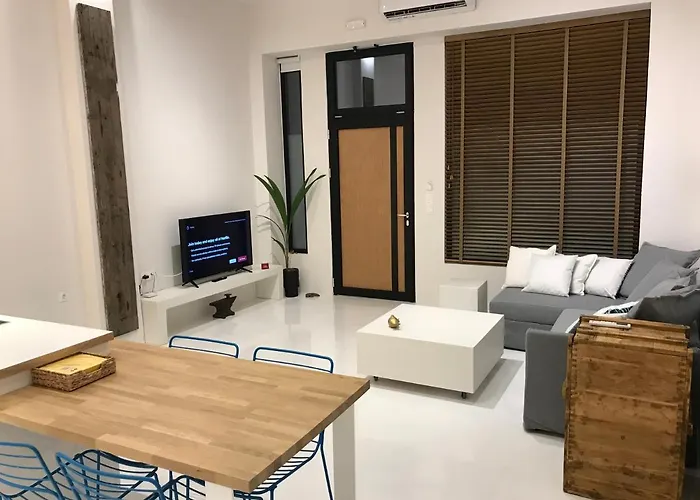 Fourteen Seasons House