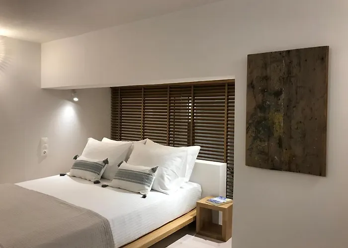 Fourteen Seasons House