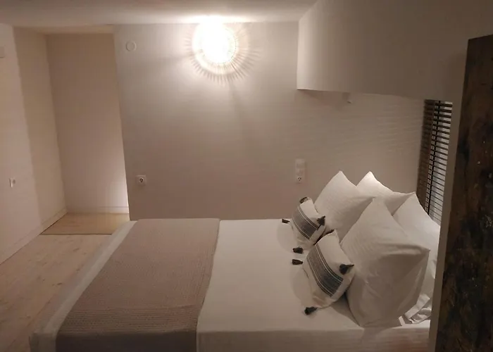 Fourteen Seasons House *