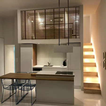 Fourteen Seasons House Apartment